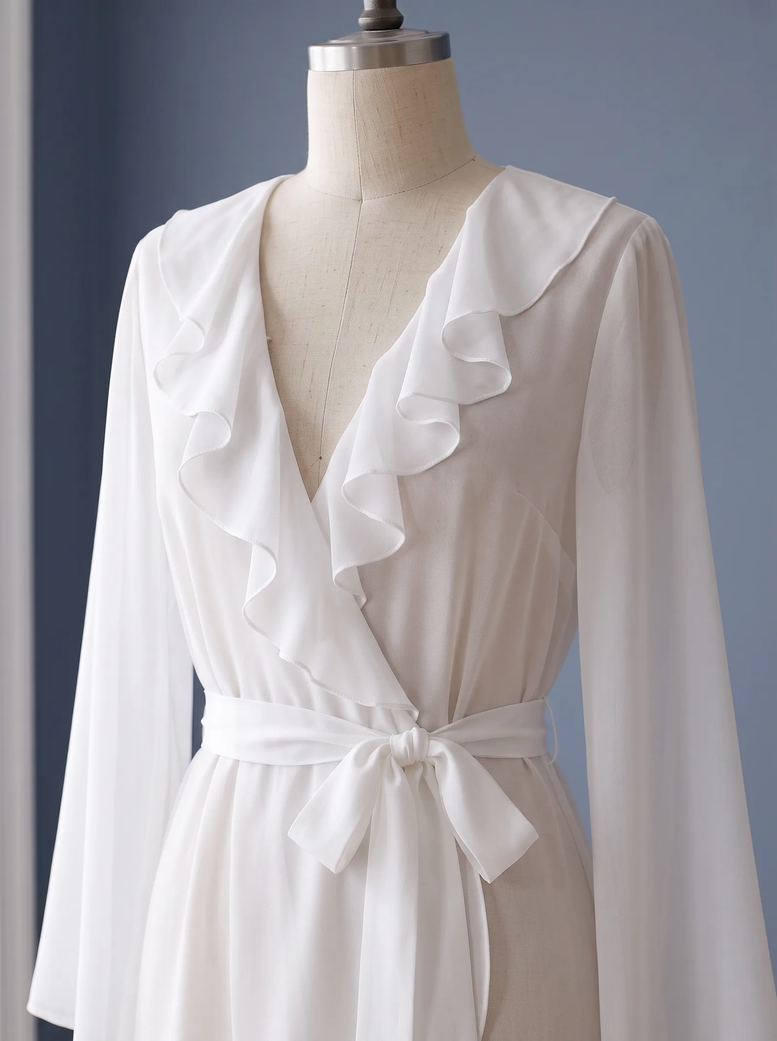 Beyaz Uzun Sabahlık (Kimono)