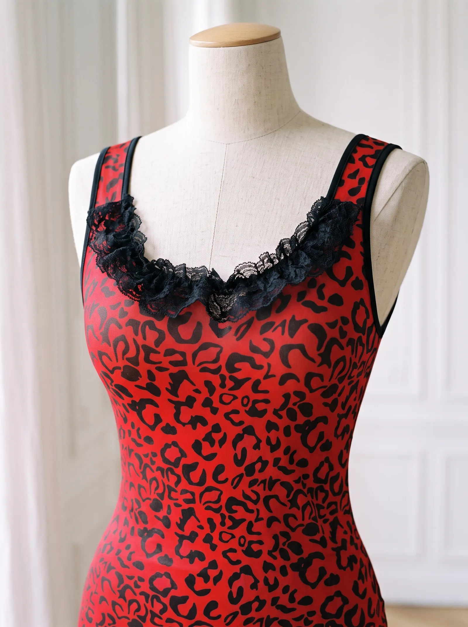 Kırmızı-Siyah Leopar Mini Elbise