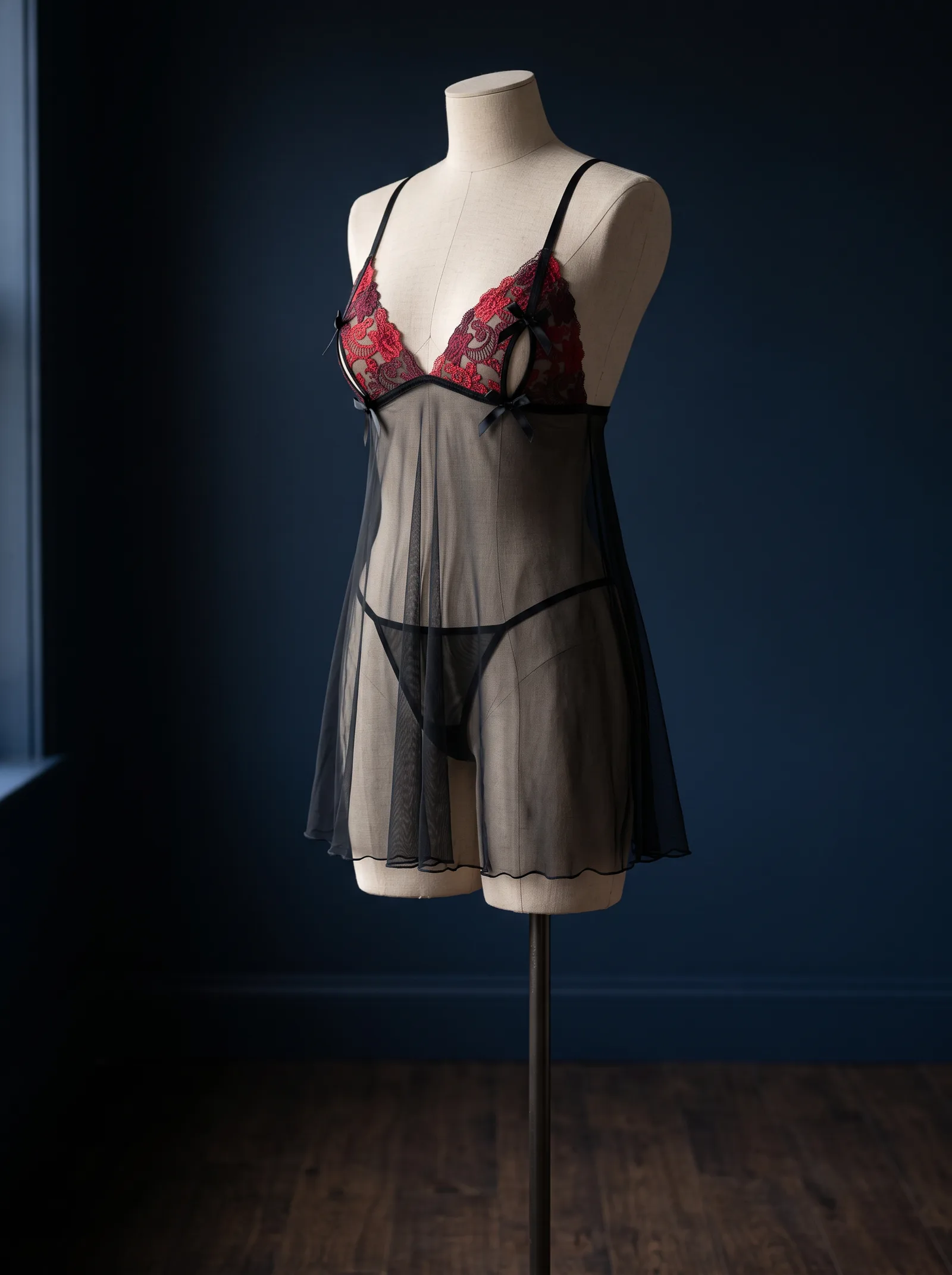 Siyah + Kırmızı İşleme Babydoll + Tanga