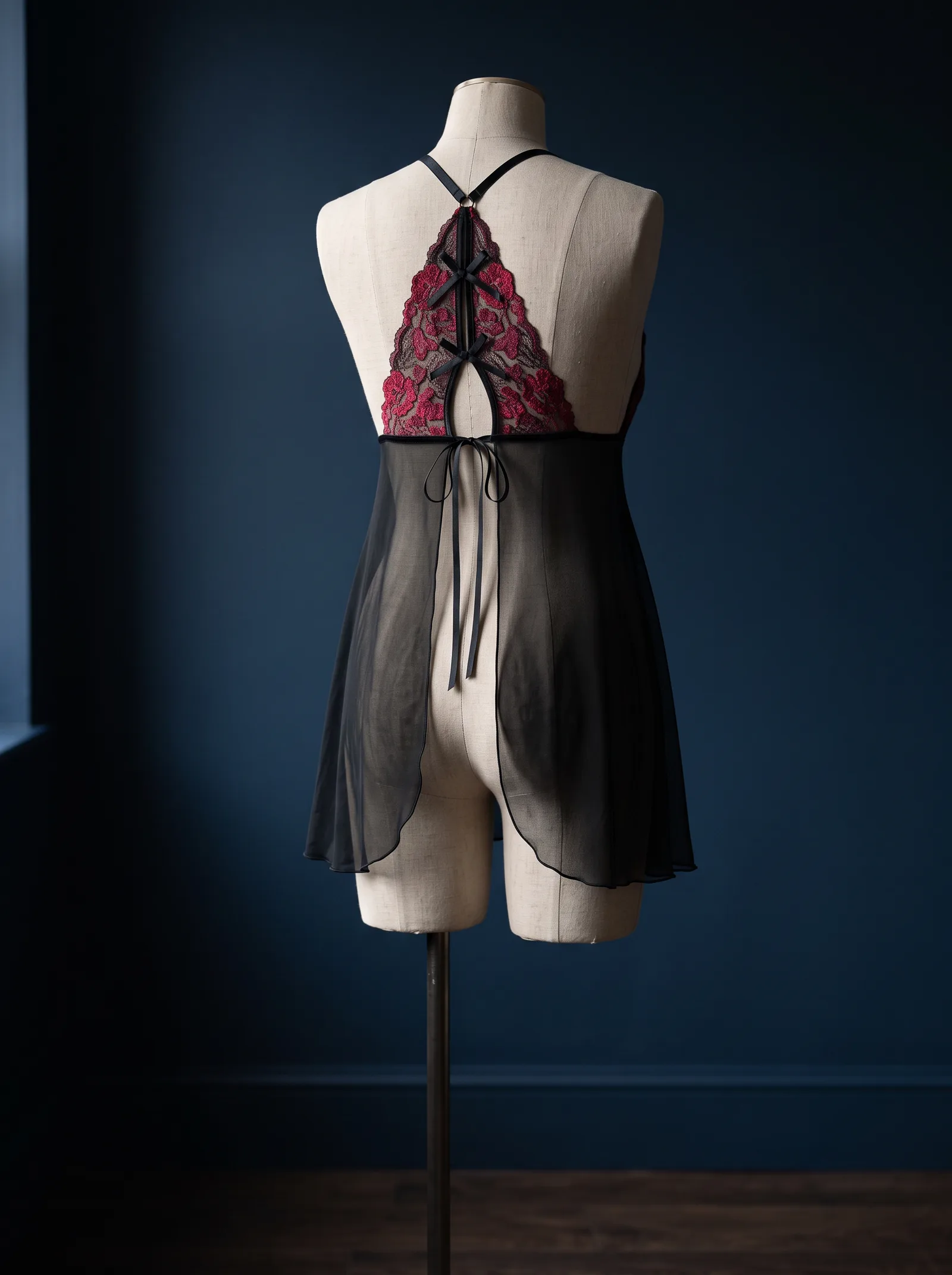Siyah + Kırmızı İşleme Babydoll + Tanga